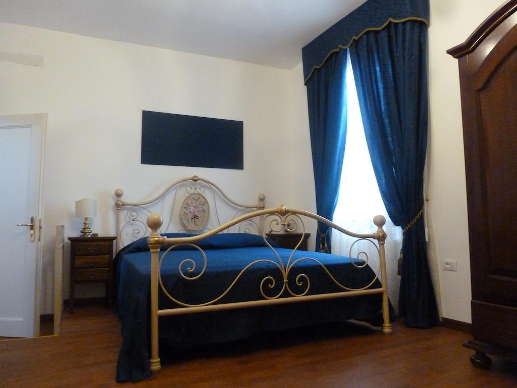 B&B La Terrazza Dei Miracoli Венеция Стая снимка